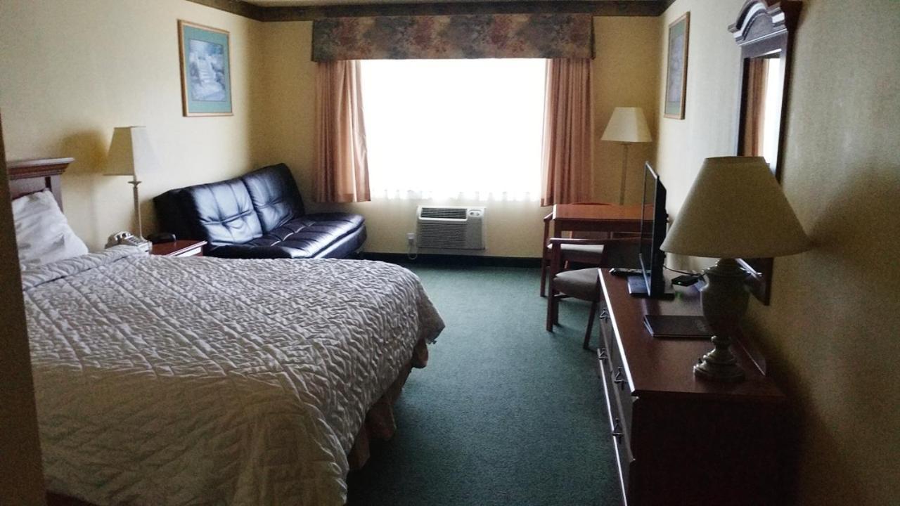 לינקולן סיטי Palace Inn & Suites מראה חיצוני תמונה