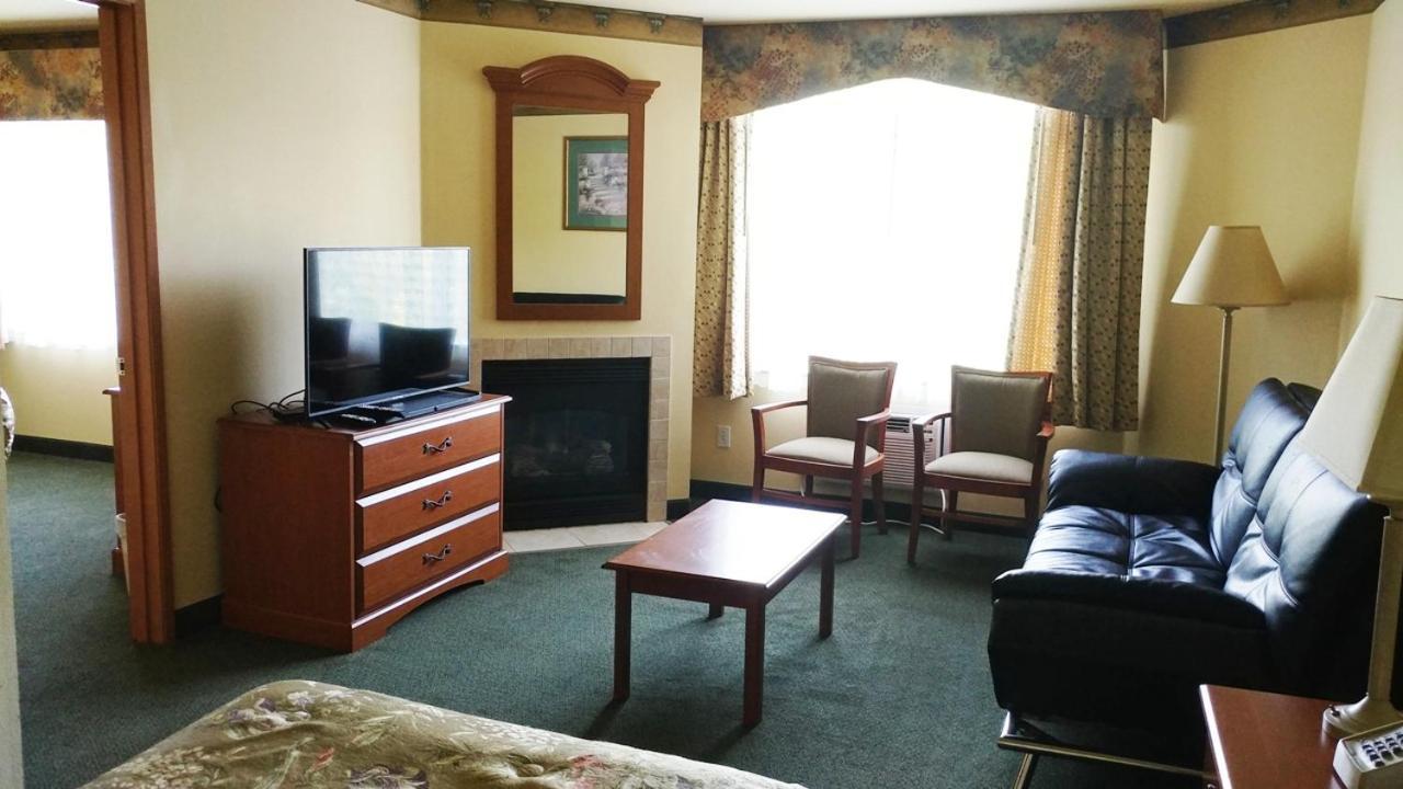לינקולן סיטי Palace Inn & Suites מראה חיצוני תמונה