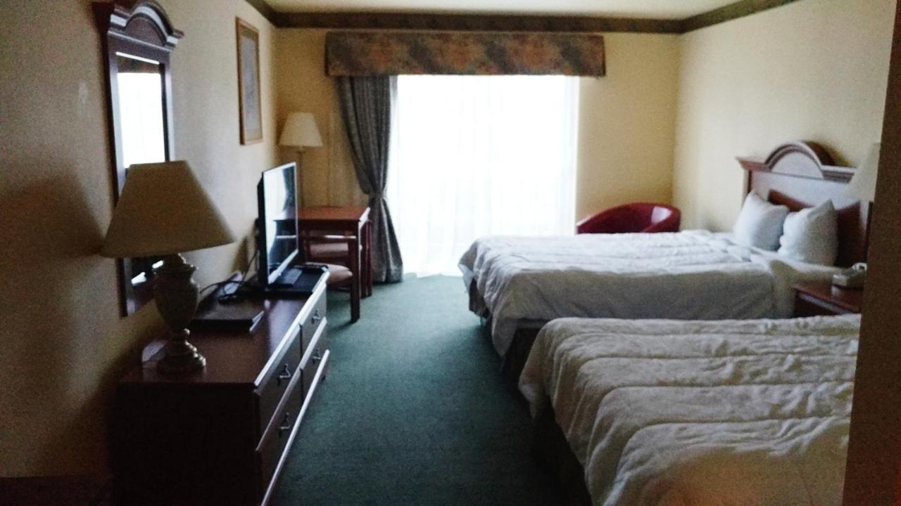 לינקולן סיטי Palace Inn & Suites מראה חיצוני תמונה