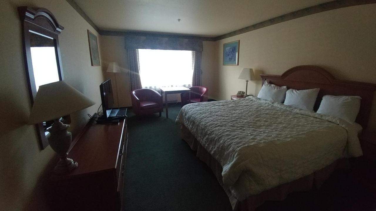 לינקולן סיטי Palace Inn & Suites מראה חיצוני תמונה